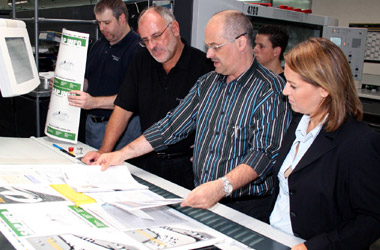 Foto 1 Aktion des BdS: Werner Pfisterer MdL bei ColorDruck Leimen