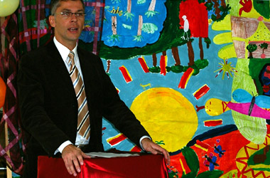 Foto3: Werner Pfisterer MdL: Teilnahme am Tag der offenen Tür im Kinder- und Jugendhaus