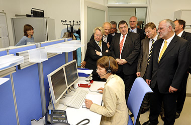 BMBF fördert Aufbau des Krebsinformationsdienstes am Deutschen Krebsforschungszentrum in Heidelberg / Bundesministerin Dr. Annette Schavan und Werner Pfisterer MdL vor Ort