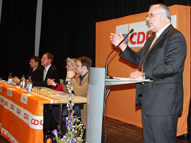 98,75 Prozent für Werner Pfisterer MdL - CDU-Landtagsabgeordneter wieder für Landtagswahl 2011 nominiert - Zweitkandidatin: Dr. Nicole Marmé